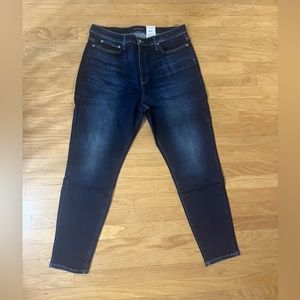 Lucky Brand High Rise Curvy Jeans